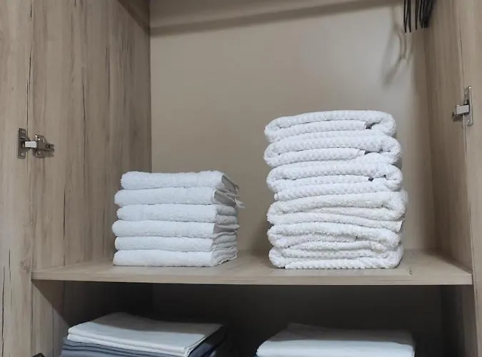 Apartment Center Himare